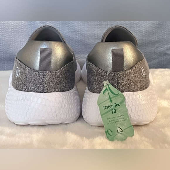 Lands’ End Gatas Ladies Gray Slip-on Walking Shoes - Picture 6 of 11